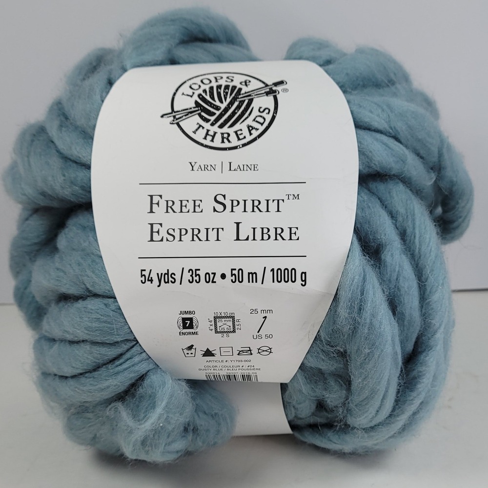 Loops & Threads Free Spirit Jumbo Yarn Dusty Blue 35oz 54yd Polyester Wool Blend